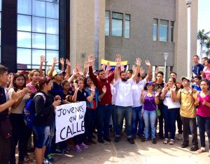 protesta de estudiantes en tribunales 25 de cotubre 2