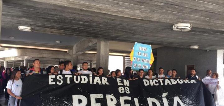 Federación de Estudiantes Universitarios por los Derechos Humanos.