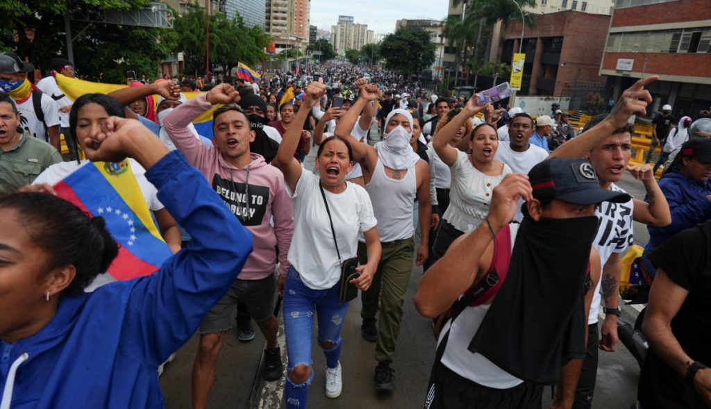 Aula Abierta exige la libertad inmediata de estudiantes, profesores, egresados y obreros detenidos en protestas pacíficas