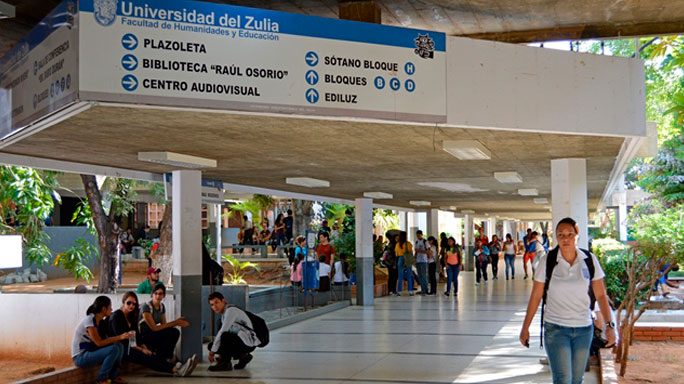 Violencia en espacios universitarios atenta contra el concepto mismo de "universidad"