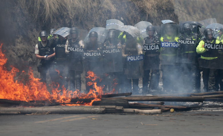 Universidades de Ecuador piden diálogo para frenar la violencia social durante el paro nacional