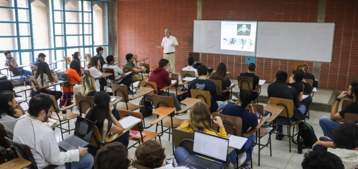 La corrupción como ataque estructural a los derechos humanos: Aula Abierta abre el debate sobre su impacto en la educación superior