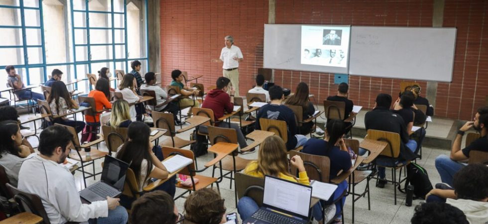 La corrupción como ataque estructural a los derechos humanos: Aula Abierta abre el debate sobre su impacto en la educación superior