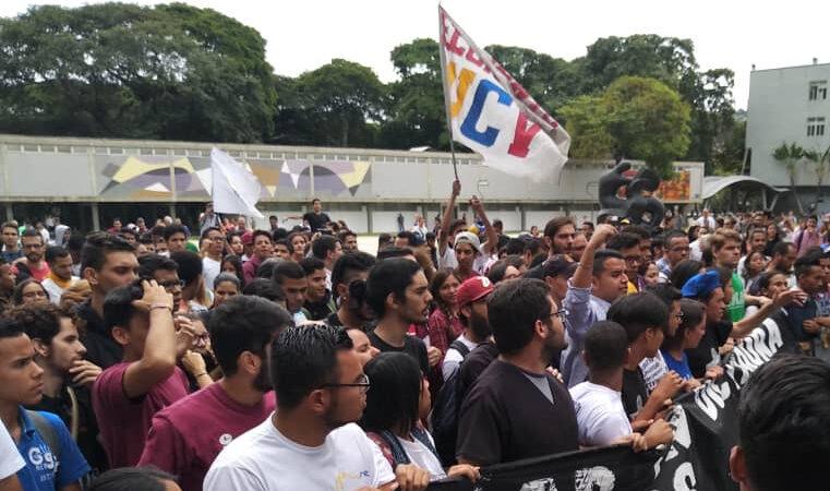 Aula Abierta rechaza represión contra estudiantes de la UCV que exigían justicia para la familia Quero Navas